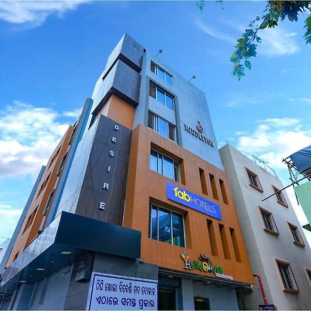 Fabhotel Middleton Desire - Nr Niladri Vihar Square Бхубанешвара Экстерьер фото