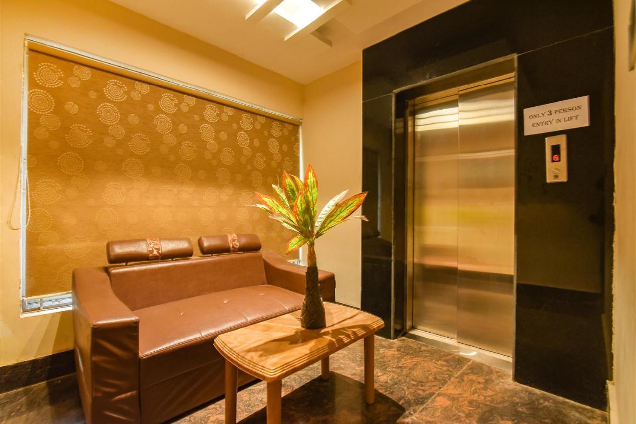 Fabhotel Middleton Desire - Nr Niladri Vihar Square Бхубанешвара Экстерьер фото