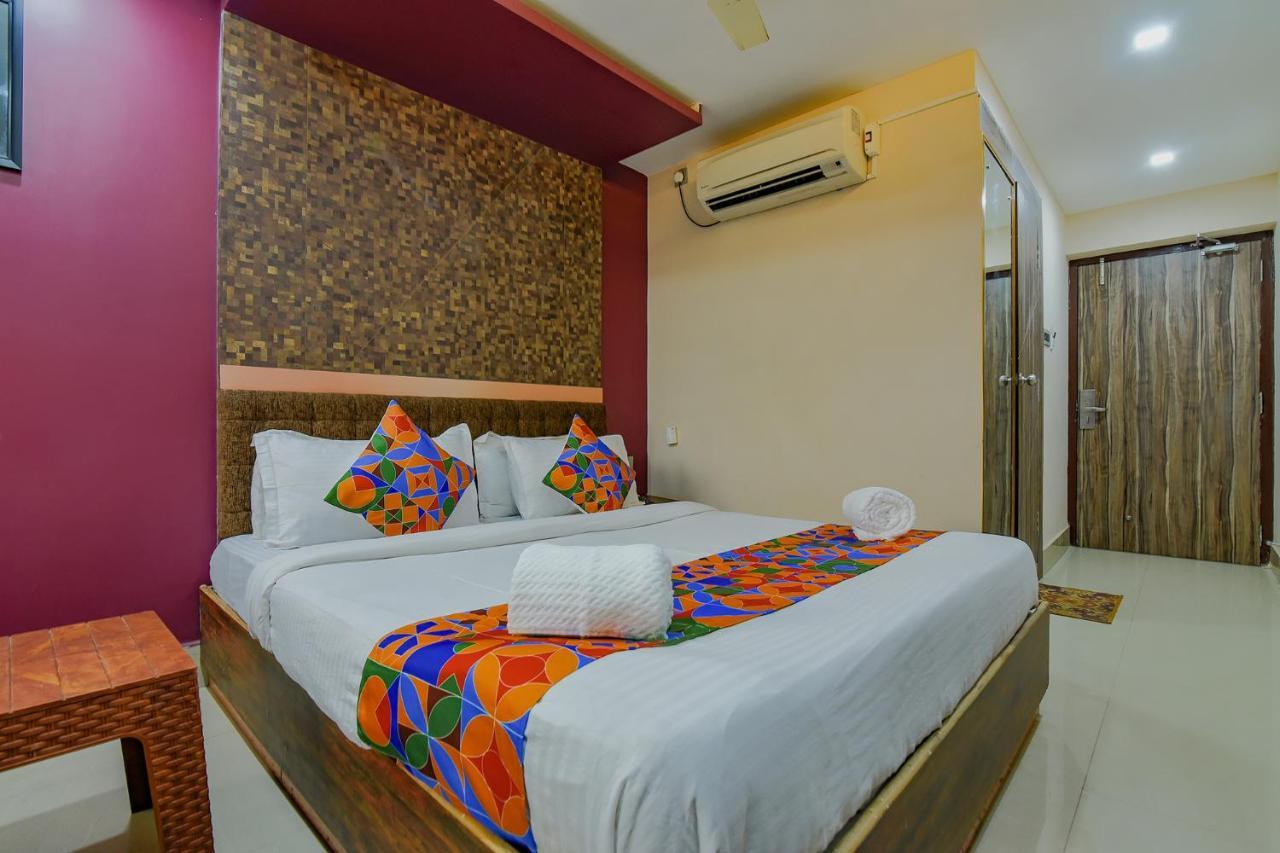 Fabhotel Middleton Desire - Nr Niladri Vihar Square Бхубанешвара Экстерьер фото