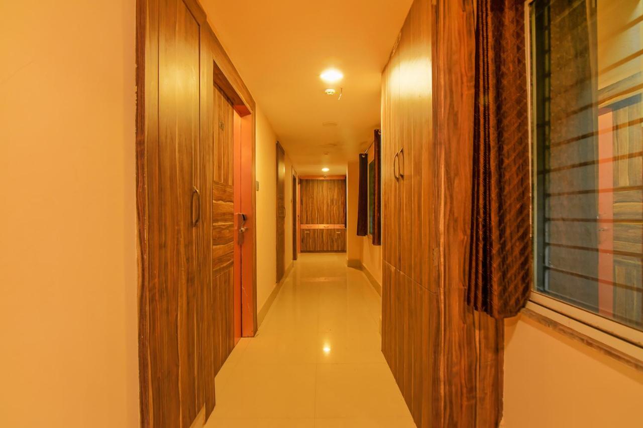 Fabhotel Middleton Desire - Nr Niladri Vihar Square Бхубанешвара Экстерьер фото